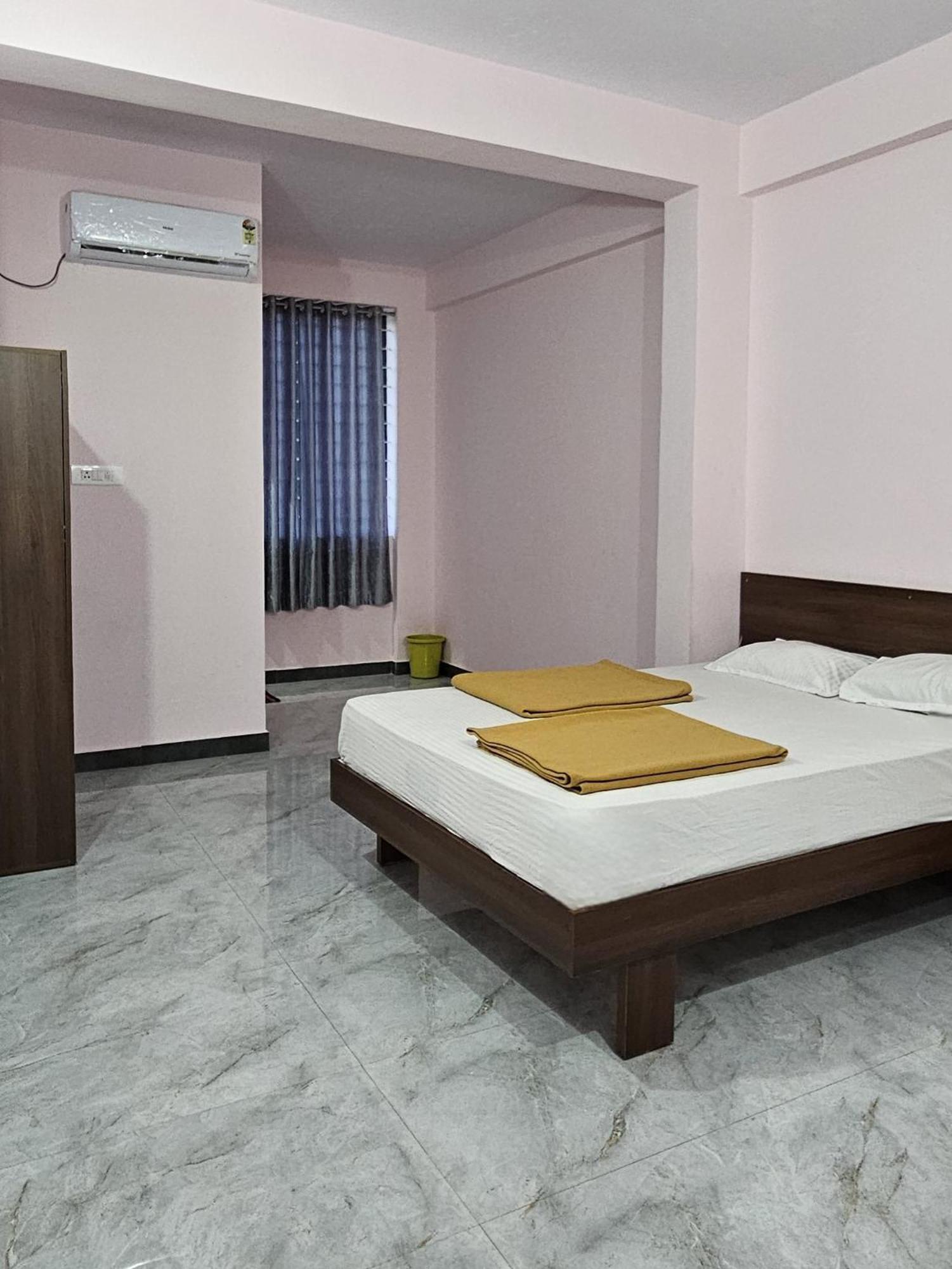Golden Palace Residency Belagula 외부 사진